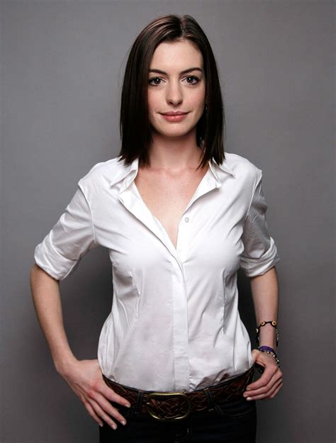 anne hathaway fansite